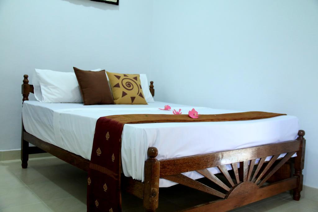 Nivahana Homestay Kandy Exteriör bild