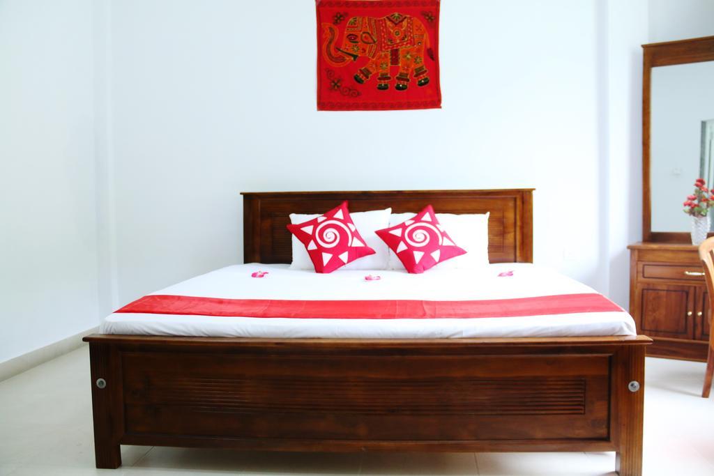 Nivahana Homestay Kandy Exteriör bild