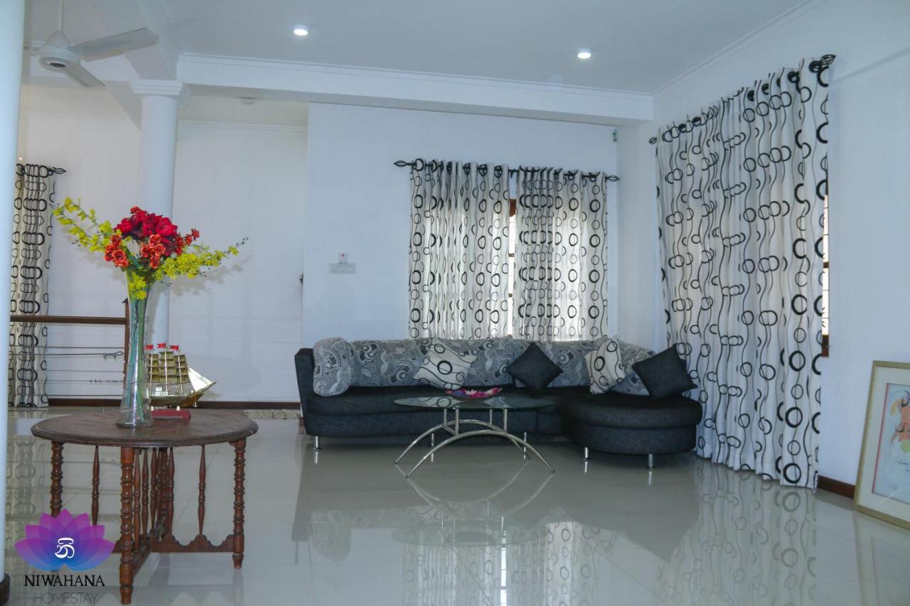 Nivahana Homestay Kandy Exteriör bild