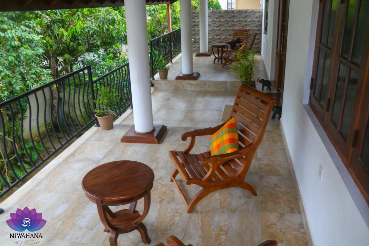 Nivahana Homestay Kandy Exteriör bild