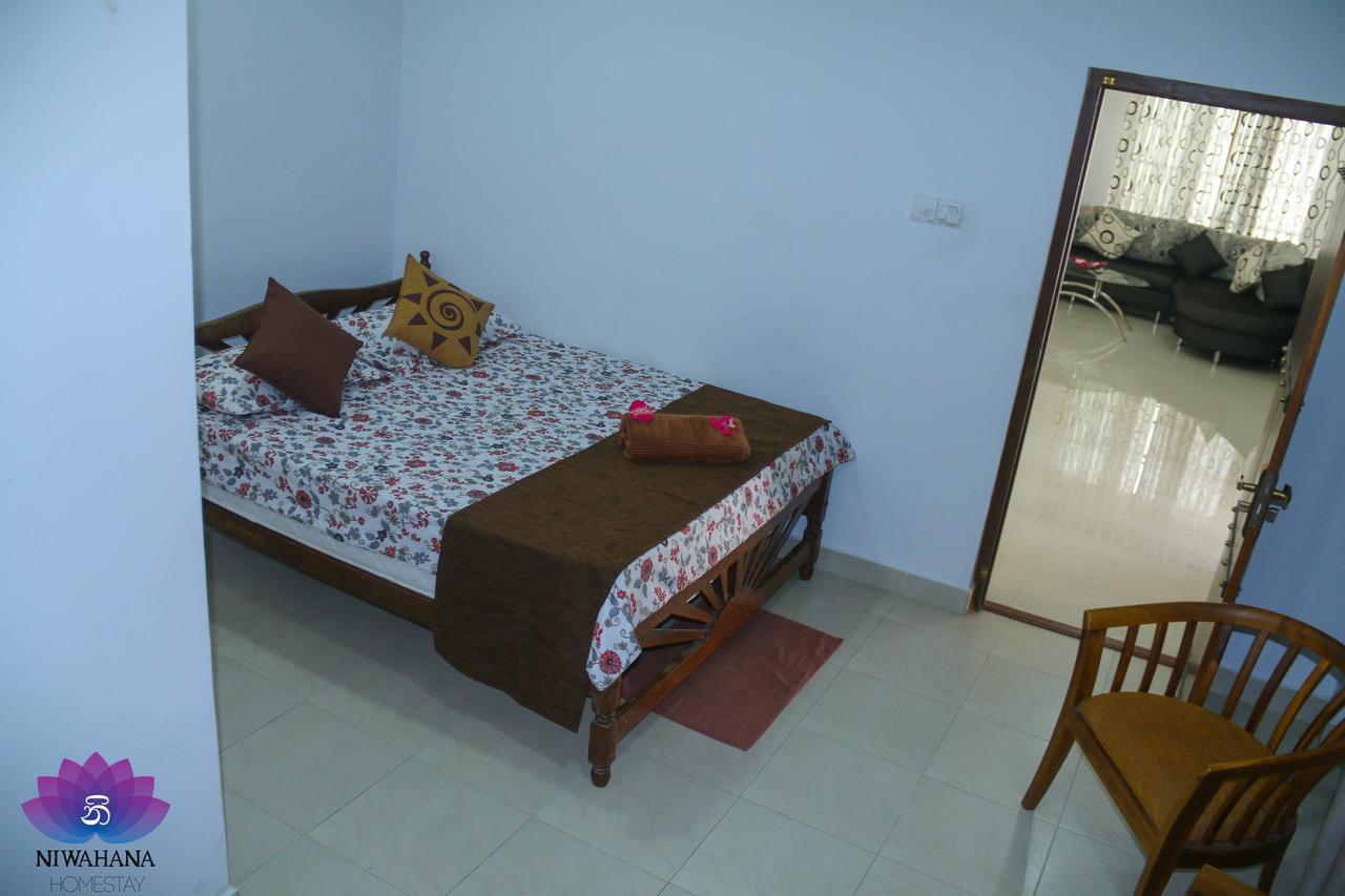 Nivahana Homestay Kandy Exteriör bild